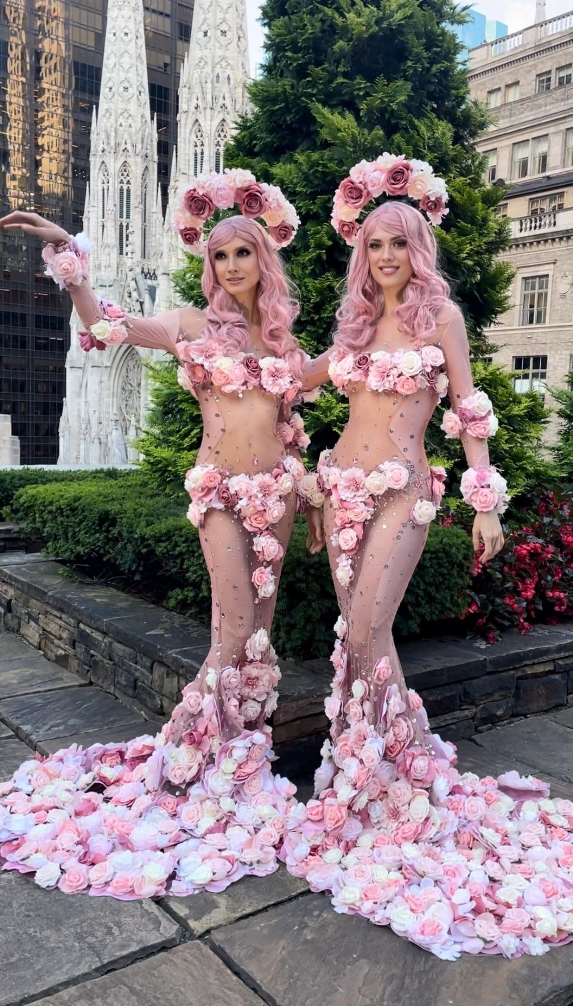 Blush Blossoms living floral performer at a luxury cocktail reception in New York City