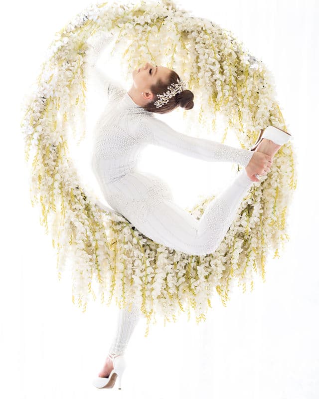 Freestanding Aerial Lollipop Rig performer in costume at an event in the New York metropolitan area (image 16)