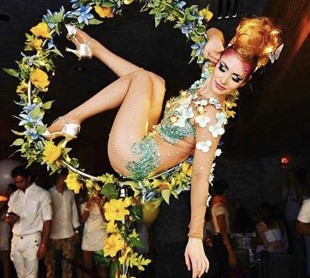 Freestanding Aerial Lollipop Rig performer in costume at an event in the New York metropolitan area (image 26)
