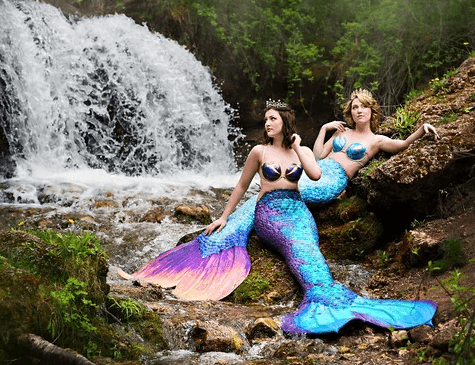 Mermaids performer in costume at an event in the New York metropolitan area (image 7)